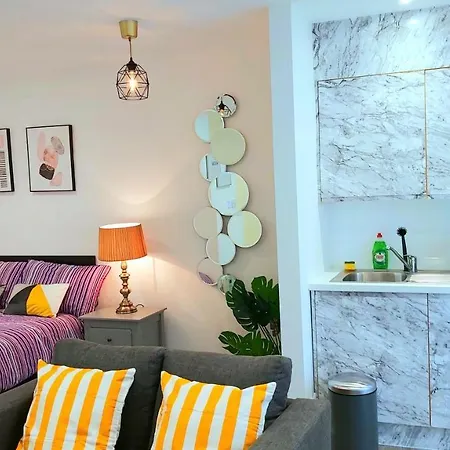 Great Studio Apartments - Netflix, Wifi, Digital Tv Sheffield Exterior photo